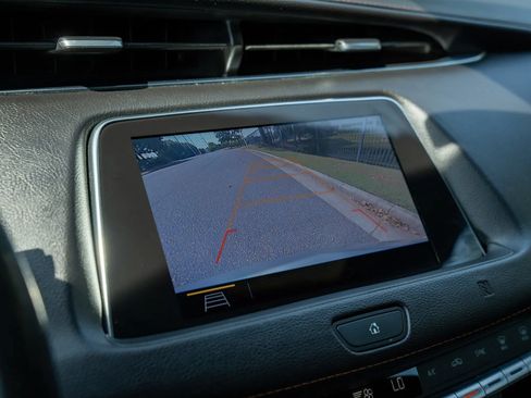 Used 2019 Cadillac XT4 Sport FWD image 22