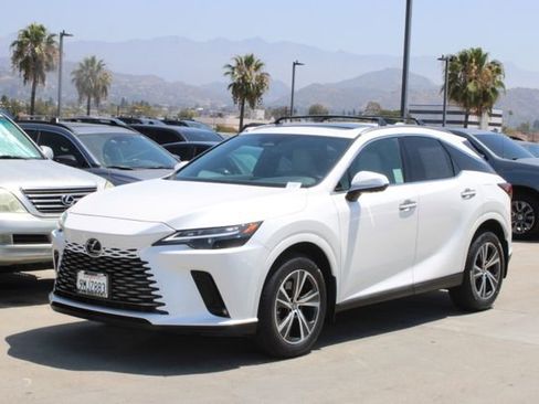 Used 2024 Lexus RX 350 Premium w/ Accessory Package (Z1) FWD image 3