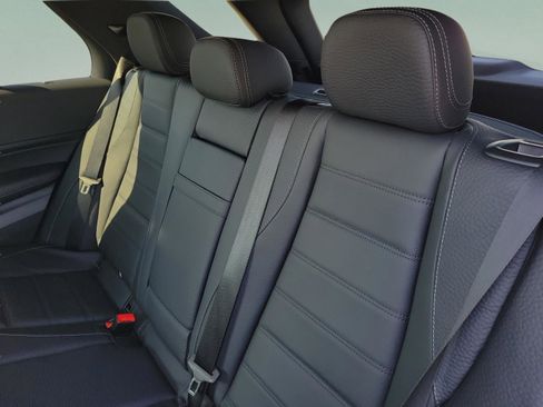 New 2026 Mercedes-Benz GLE 580 4MATIC image 13