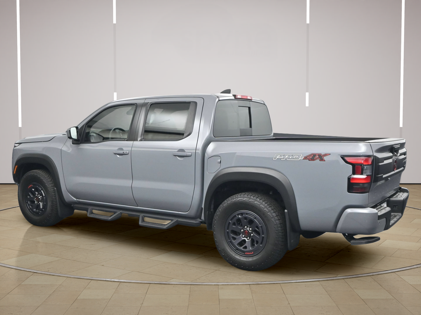 Certified 2025 Nissan Frontier PRO-4X AWD/4WD image 5