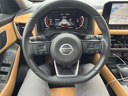 Used 2021 Nissan Rogue Platinum AWD/4WD image 8