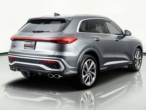 Used 2025 Audi SQ5 Premium Plus image 10