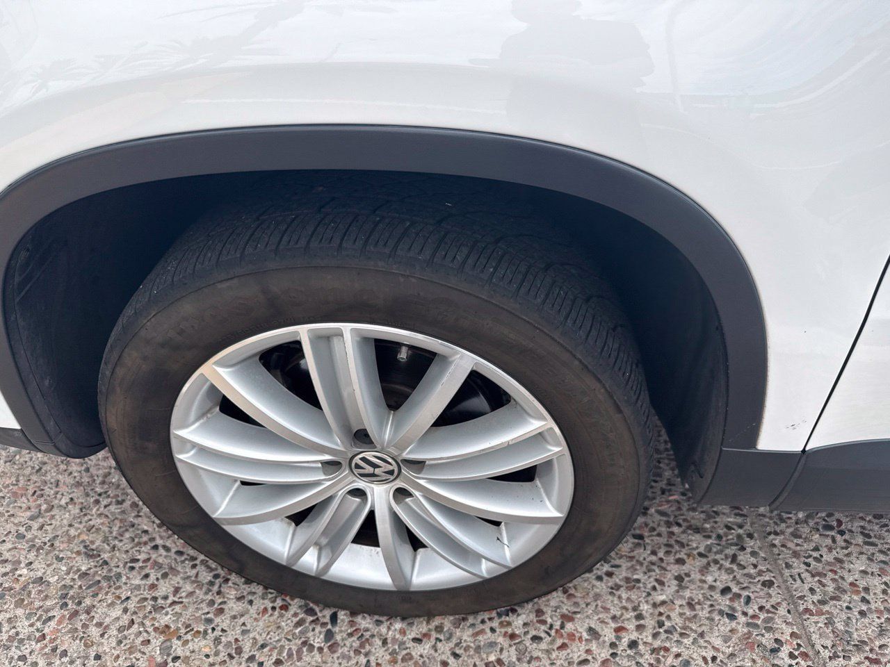 Used 2013 Volkswagen Tiguan S FWD image 6