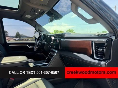 Used 2024 GMC Sierra 2500 Denali w/ Denali Reserve Package AWD/4WD image 10