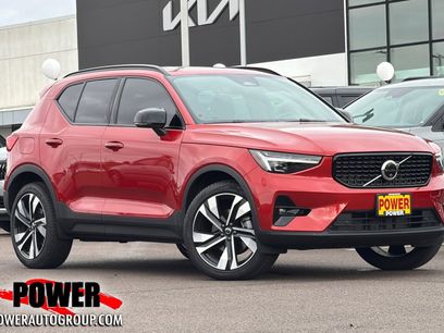 Used 2025 Volvo XC40 B5 Ultra w/ Climate Package