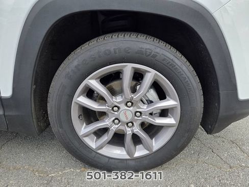 Used 2024 GMC Terrain SLT AWD/4WD image 22