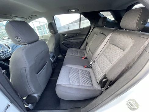Used 2018 Chevrolet Equinox LT image 33