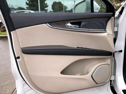 Used 2016 Lincoln MKX Select w/ Select Plus Package image 19