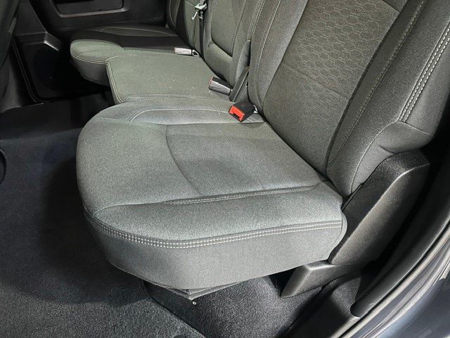 Certified 2025 RAM 2500 Big Horn AWD/4WD image 36