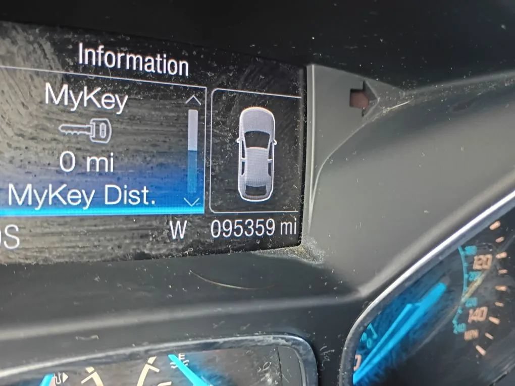 Used 2014 Ford Escape Titanium w/ Equipment Group 401A FWD image 23