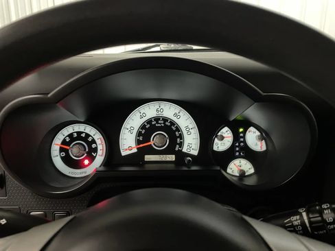 Used 2014 Toyota FJ Cruiser 2WD w/ Convenience Package image 23