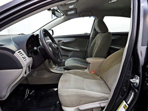 Used 2011 Toyota Corolla LE FWD image 8