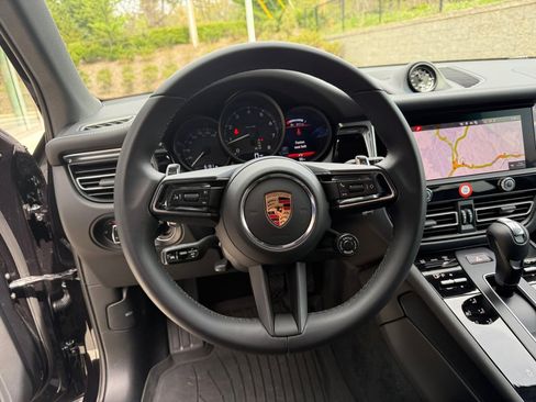 Certified 2026 Porsche Macan Turbo image 15