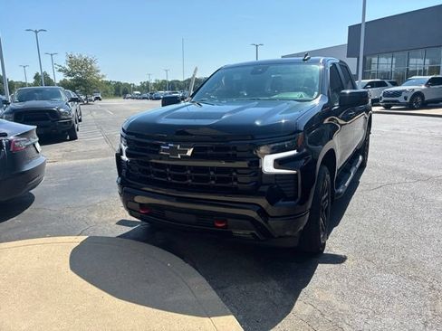 Used 2023 Chevrolet Silverado 1500 RST w/ Redline Edition AWD/4WD image 2