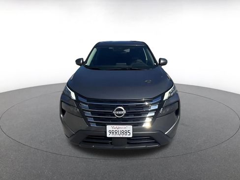 Used 2025 Nissan Rogue SV image 4