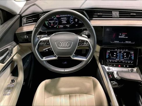 Certified 2024 Audi Q8 e-tron Premium Plus w/ Premium Plus Package AWD/4WD image 5