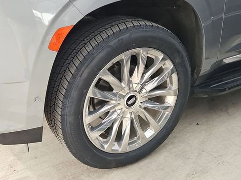 Certified 2024 Cadillac Escalade Premium Luxury image 6