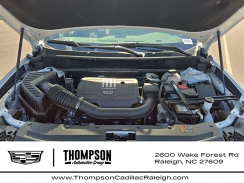 New 2025 Cadillac XT6 Luxury FWD image 31