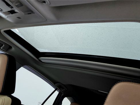 Used 2017 Toyota RAV4 XLE w/ Plus Extra Value Package image 26