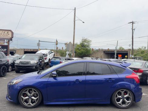 Used 2014 Ford Focus ST FWD image 2