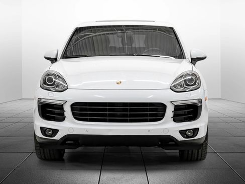 Used 2017 Porsche Cayenne Platinum Edition image 5