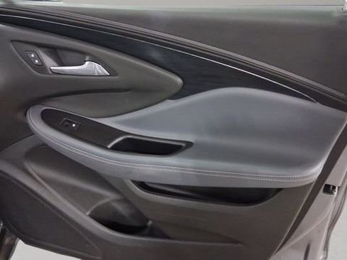 Used 2019 Buick Envision Essence image 19