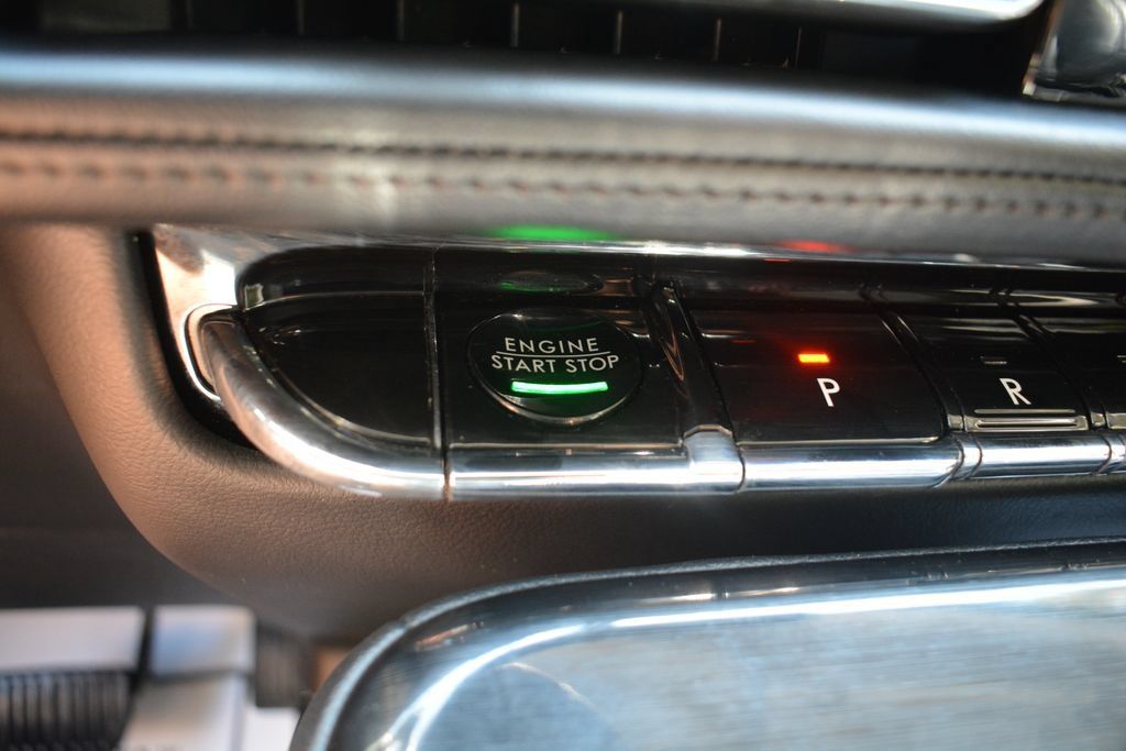 Used 2023 Lincoln Nautilus AWD w/ Premium Package image 14