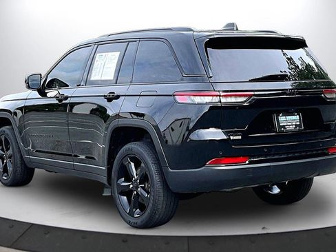 Certified 2023 Jeep Grand Cherokee Altitude AWD/4WD image 7