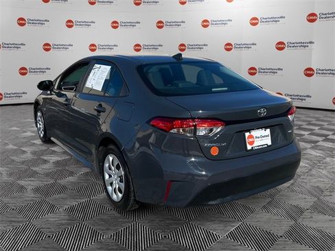 Used 2023 Toyota Corolla LE image 3