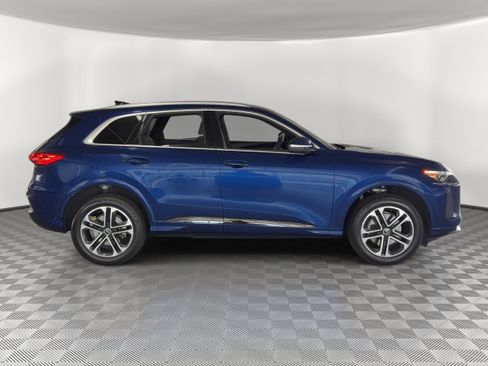 Certified 2025 Audi Q5 Premium w/ Premium Plus AWD/4WD image 8