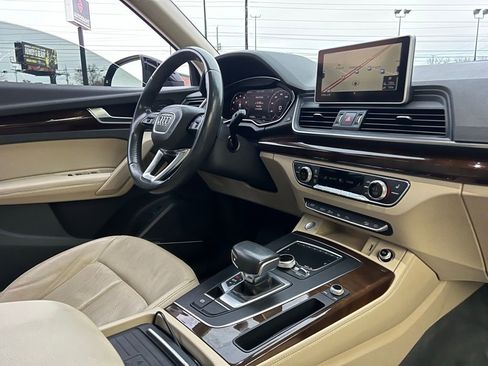 Used 2019 Audi Q5 Prestige w/ Prestige Package image 32