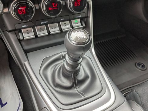 Used 2025 Toyota GR86 Premium image 23