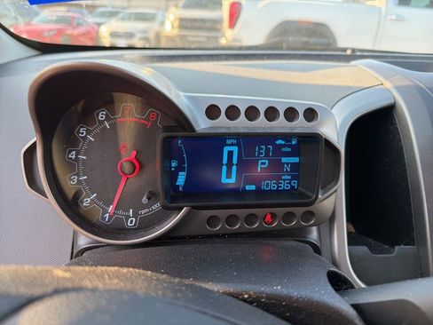 Used 2014 Chevrolet Sonic LT image 6