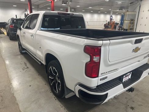 Used 2024 Chevrolet Silverado 1500 High Country w/ High Country Premium Package image 5