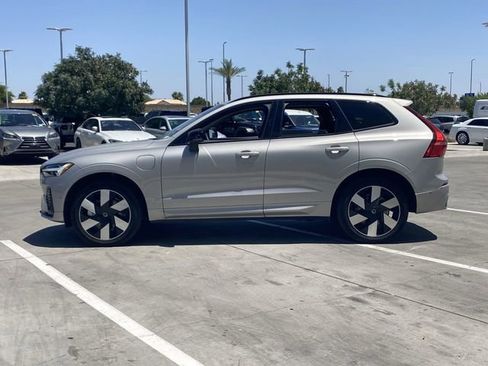 New 2025 Volvo XC60 T8 Plus image 10