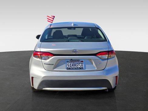 Used 2022 Toyota Corolla LE image 6
