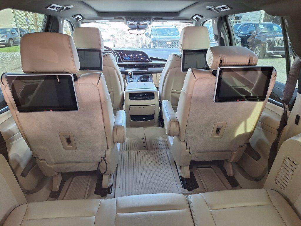 Used 2022 Cadillac Escalade ESV Premium Luxury AWD/4WD image 35