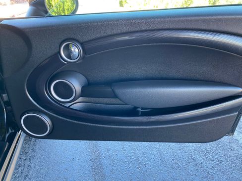 Used 2015 MINI Cooper Roadster S image 29