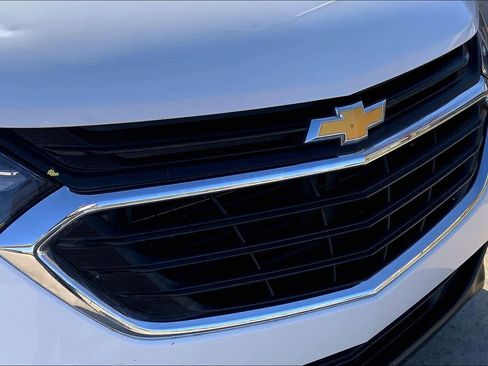 Used 2020 Chevrolet Equinox LS w/ LS Convenience Package image 32