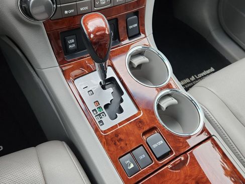 Used 2012 Toyota Highlander Limited w/ Tow Pkg image 29