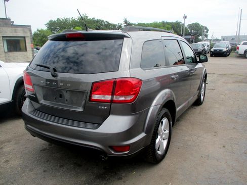 Used 2012 Dodge Journey SXT image 5