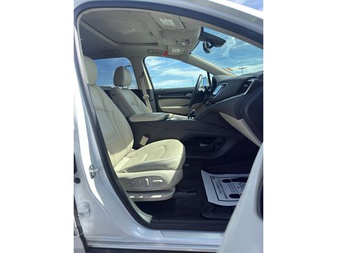 Used 2020 Buick Enclave Premium w/ Sun and Sites Package image 20