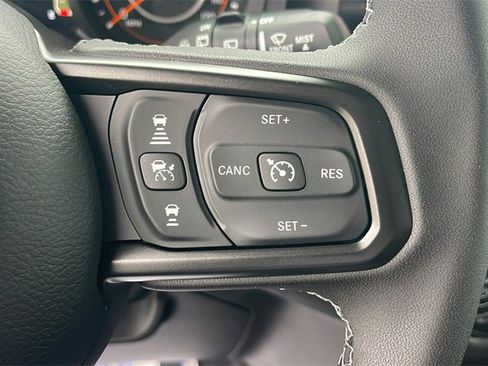 New 2025 Jeep Wrangler Unlimited Rubicon w/ Steel Bumper Group image 21