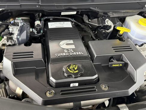 Used 2024 RAM 3500 Limited w/ Safety Group image 35