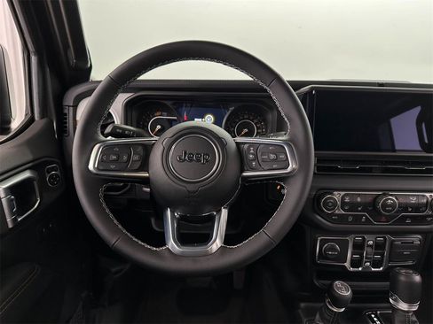 New 2025 Jeep Wrangler Sahara image 30