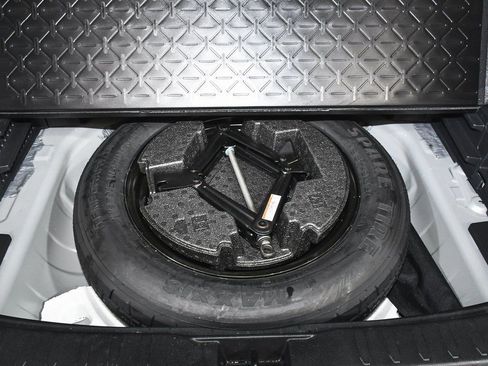 Used 2022 Toyota RAV4 LE image 52