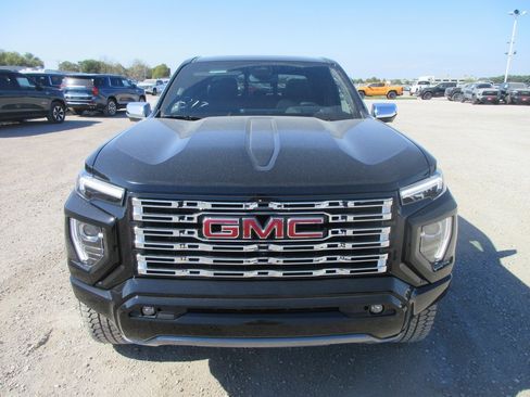 New 2026 GMC Canyon Denali image 11