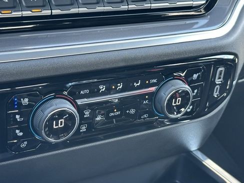 New 2026 Chevrolet Silverado 1500 High Country w/ Technology Package image 25