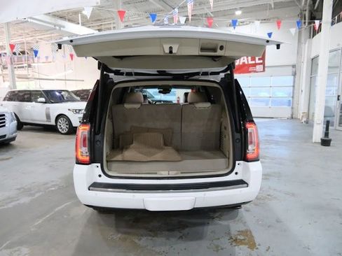 Used 2016 GMC Yukon Denali w/ Open Road Package image 10