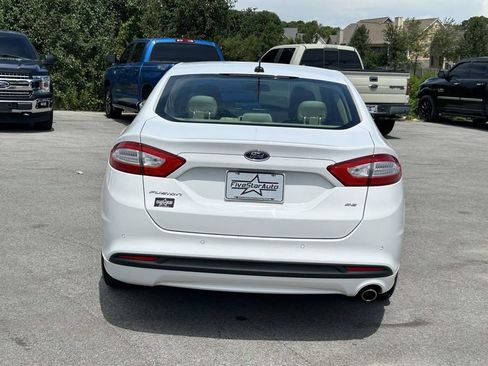Used 2014 Ford Fusion SE FWD image 6
